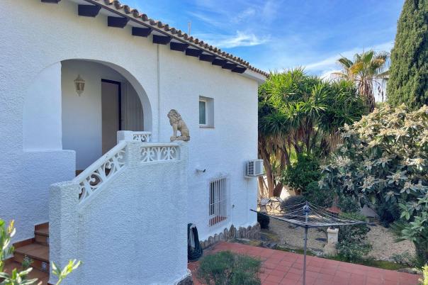 5 bed villa in Moraira