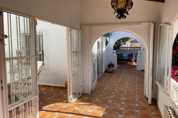 5 bed villa in Moraira