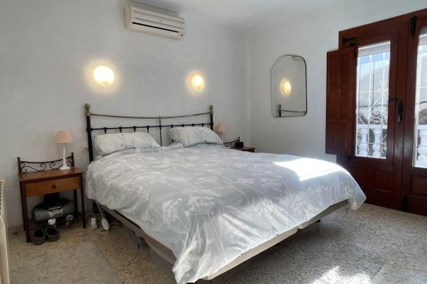 5 bed villa in Moraira