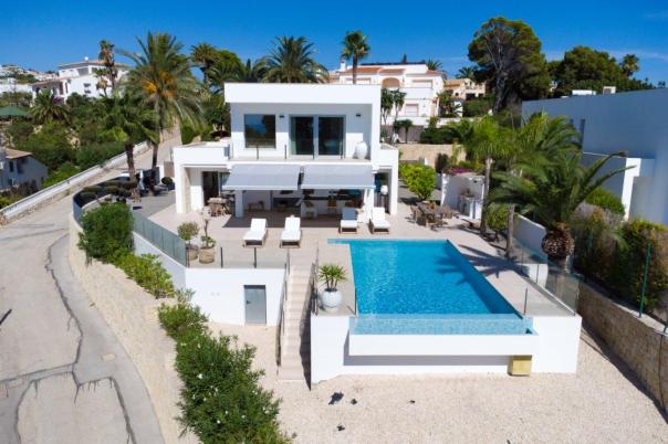 4 bed villa in Moraira