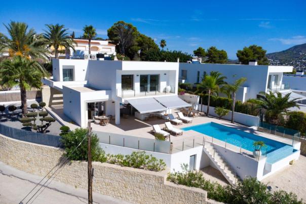 4 bed villa in Moraira