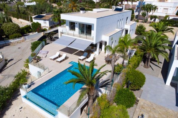 4 bed villa in Moraira