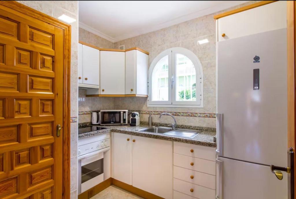 2 bed apartments - flats in Benitachell