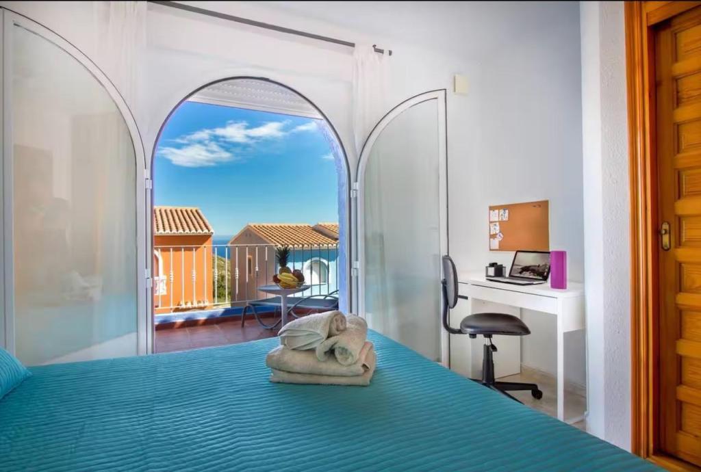 2 bed apartments - flats in Benitachell