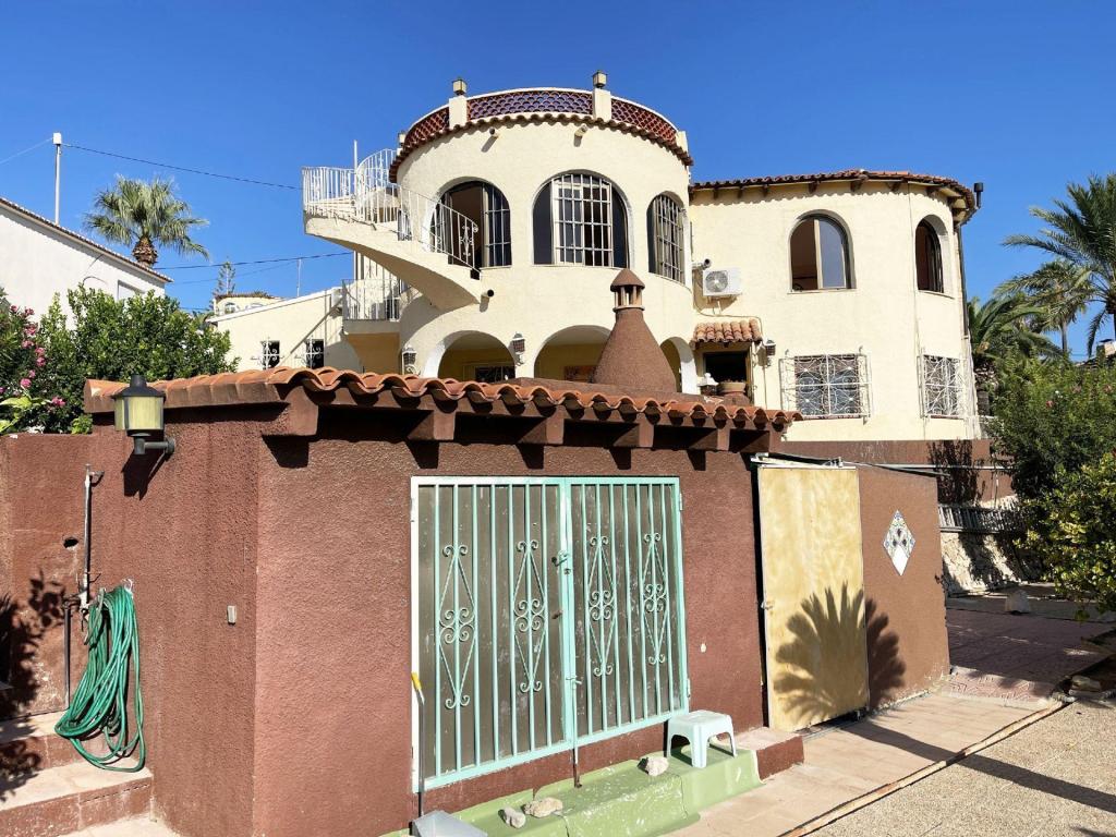 4 bed casa / chalet in Calpe / Calp