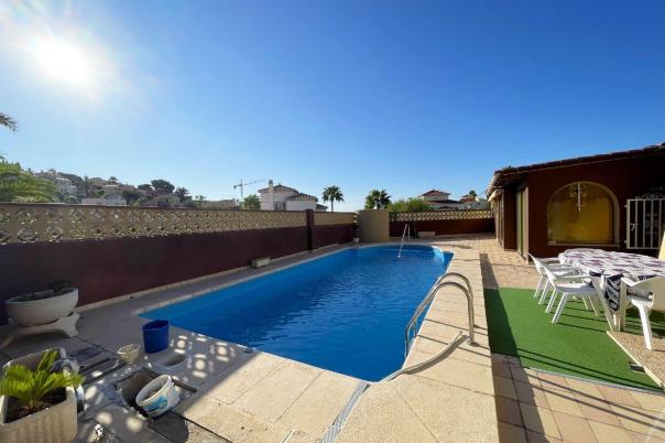 4 bed casa / chalet in Calpe / Calp