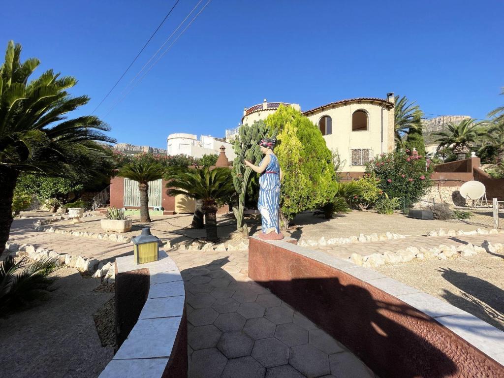 4 bed casa / chalet in Calpe / Calp
