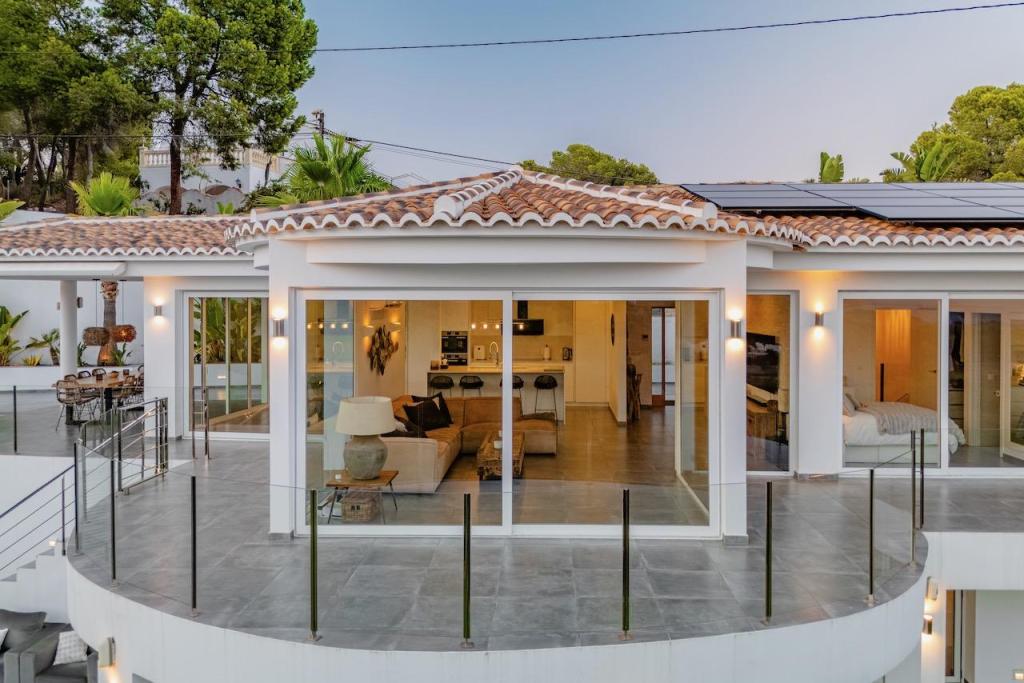 8 bed villas in Benissa