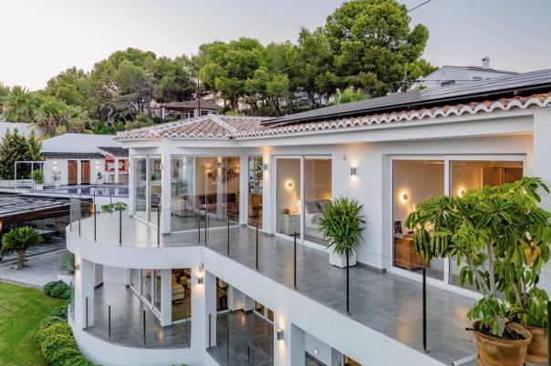 8 bed villas in Benissa