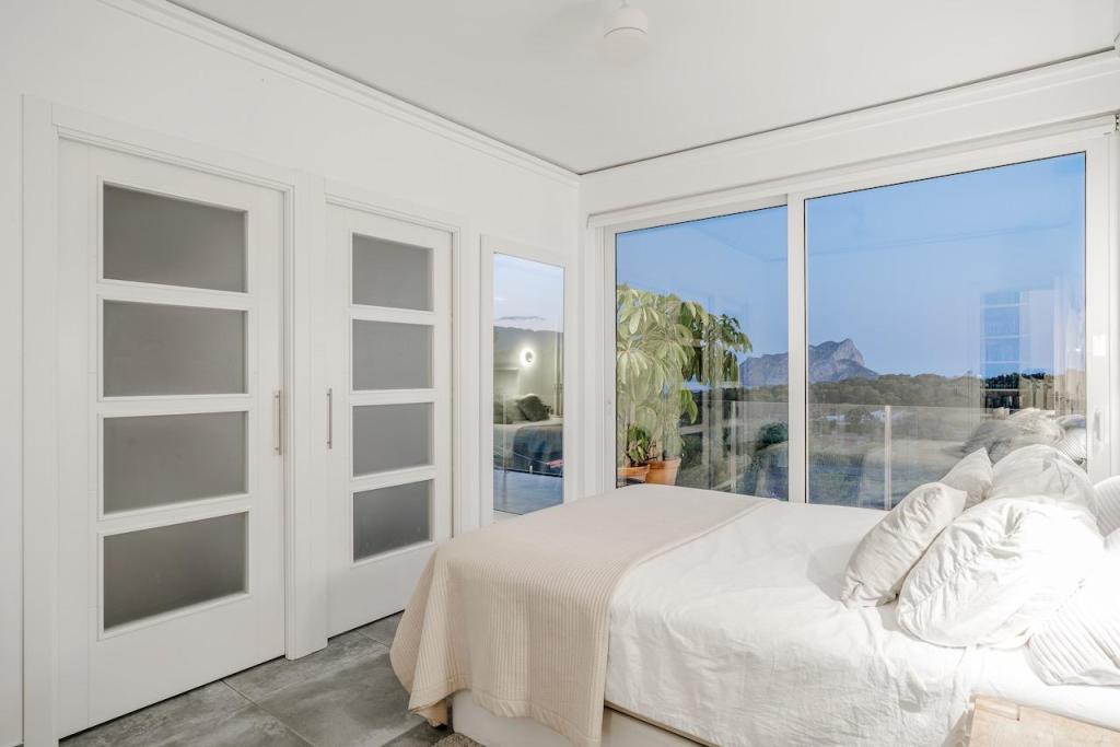 8 bed villas in Benissa
