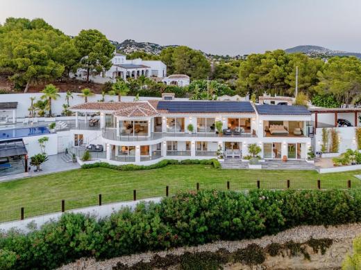 8 bed villas in Benissa