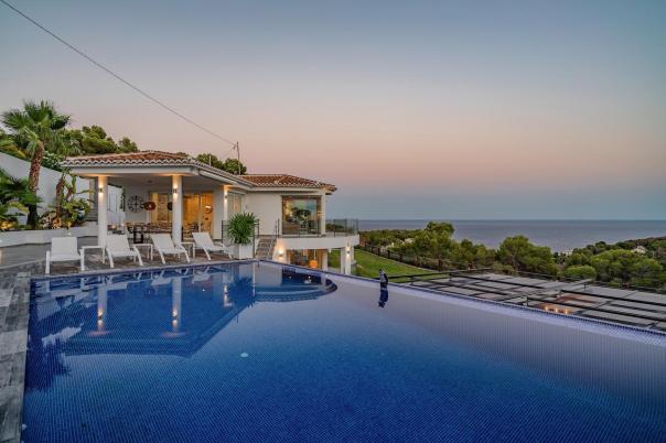 8 bed villas in Benissa