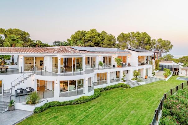 8 bed villas in Benissa