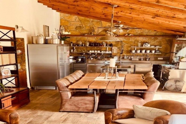 7 bed finca in Benissa