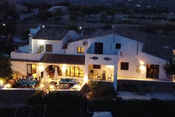 7 bed finca in Benissa