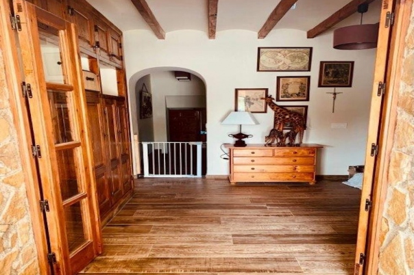 7 bed finca in Benissa