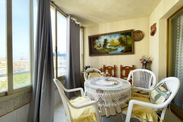 2 bed apartamento in Calpe / Calp