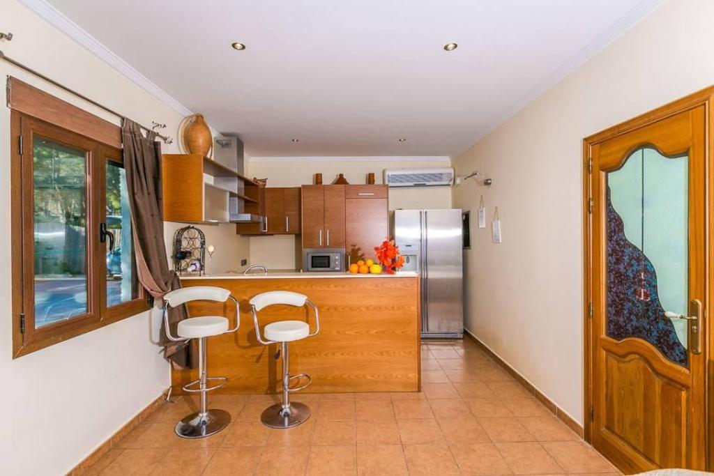 5 bed finca in Teulada
