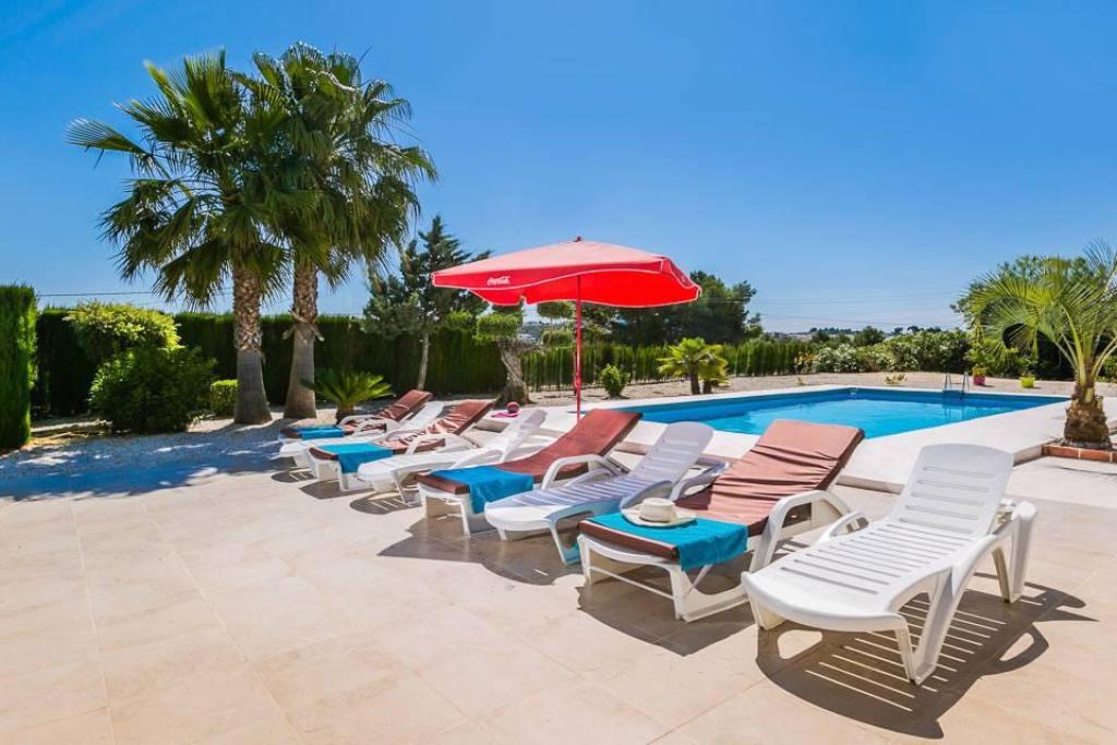 5 bed finca in Teulada