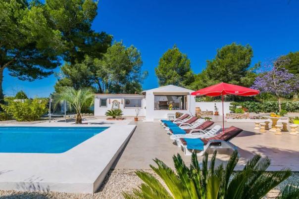 5 bed finca in Teulada