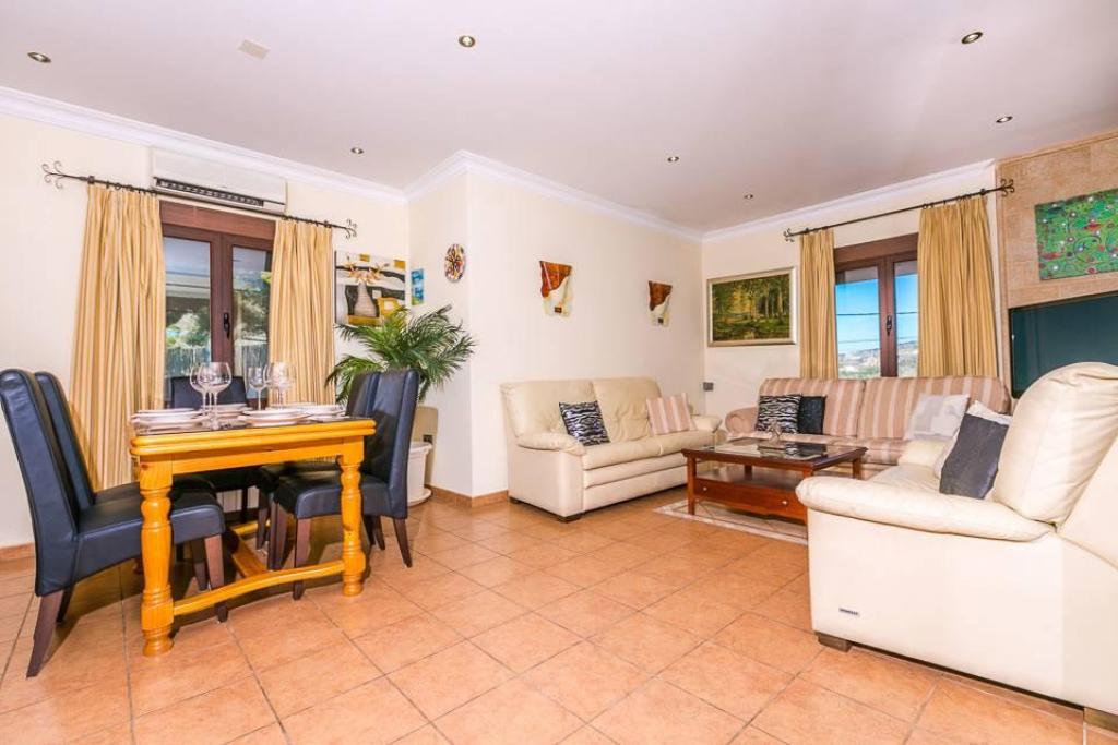 5 bed finca in Teulada