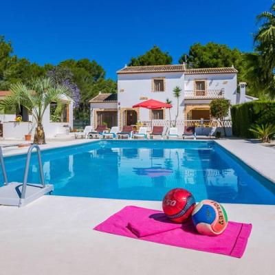 5 bed finca in Teulada