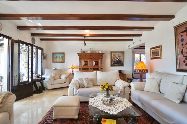 4 bed villas in Moraira