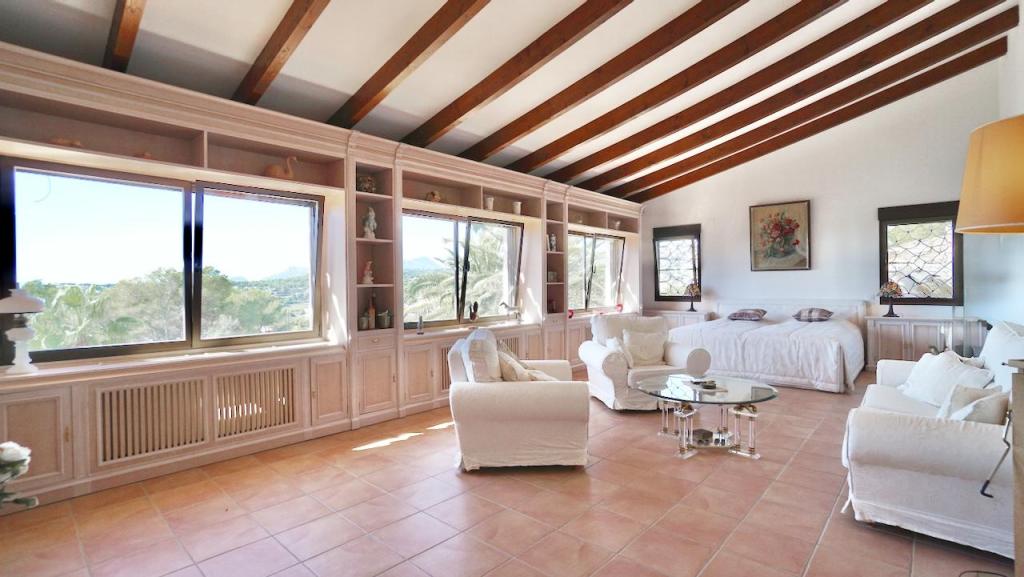 4 bed villas in Moraira