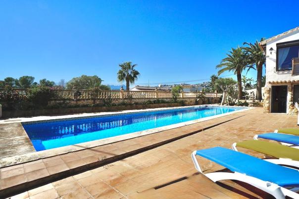 4 bed villas in Moraira