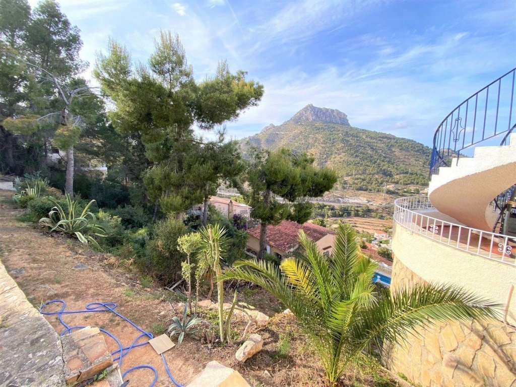 4 bed casa / chalet in Calpe / Calp