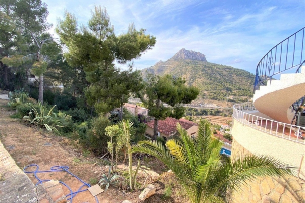 4 bed casa / chalet in Calpe / Calp