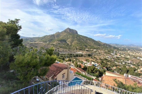 4 bed casa / chalet in Calpe / Calp
