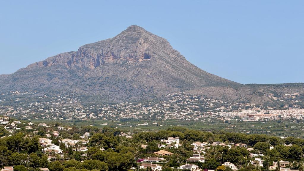 5 bed villas in Javea