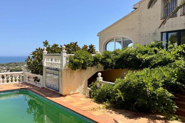 5 bed villas in Javea