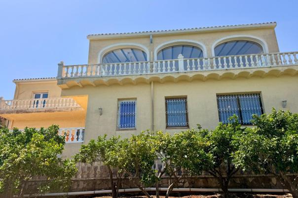 5 bed villas in Javea