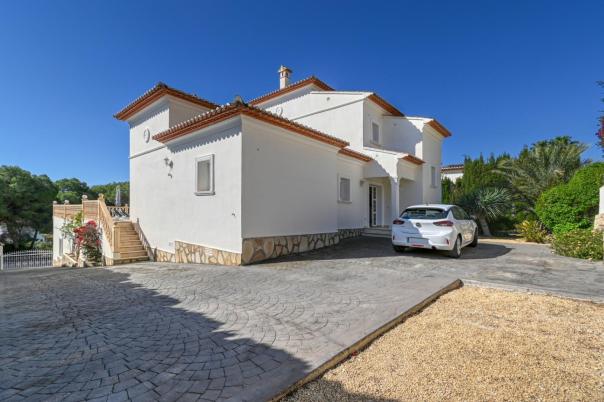 3 bed villa in Moraira