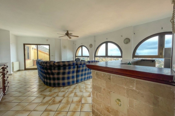 5 bed casa / chalet in Calpe / Calp