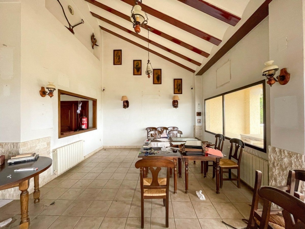 5 bed casa / chalet in Calpe / Calp
