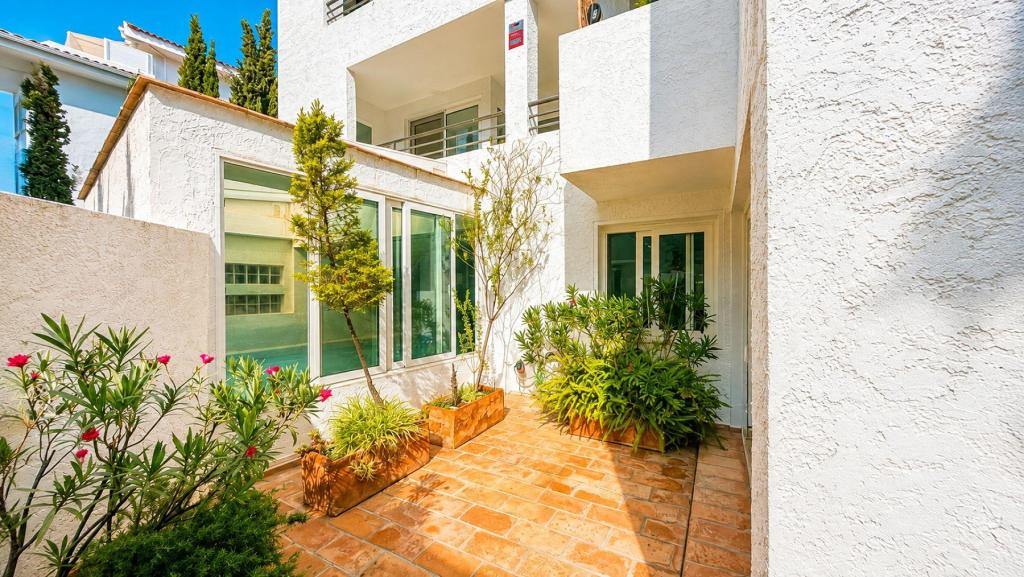4 bed villas in Altea