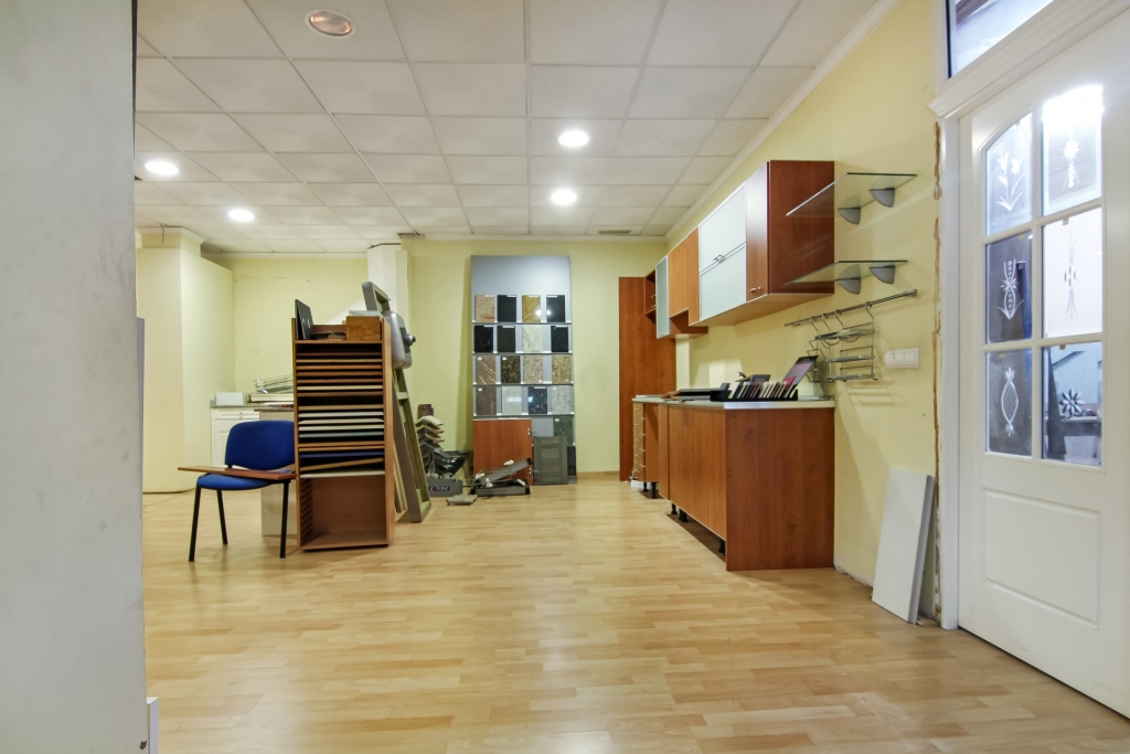 commercial premises in Calp