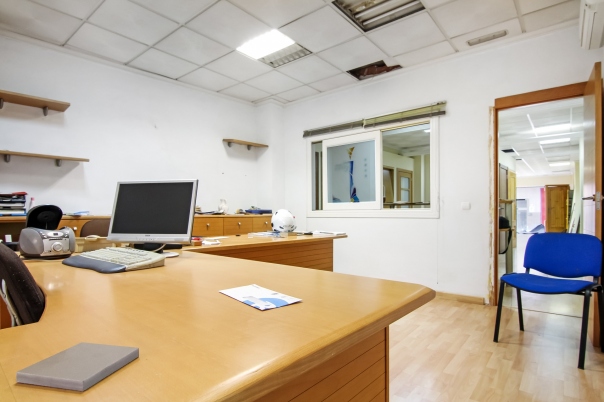 commercial premises in Calp