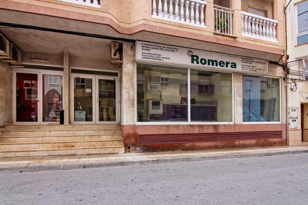 commercial premises in Calp