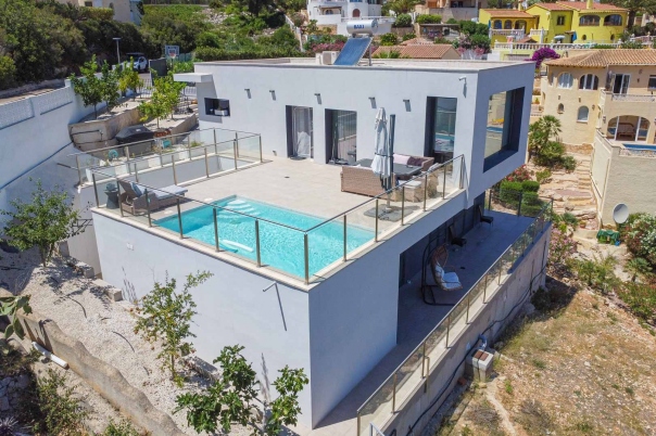 4 bed villa in Benitachell