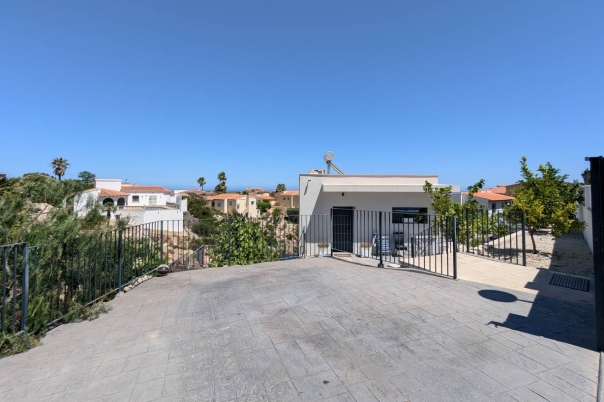 4 bed villa in Benitachell