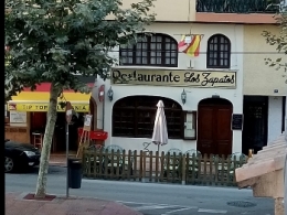Los Zapatos Restaurant