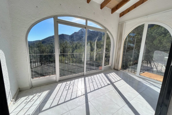 2 bed villa in Parcent