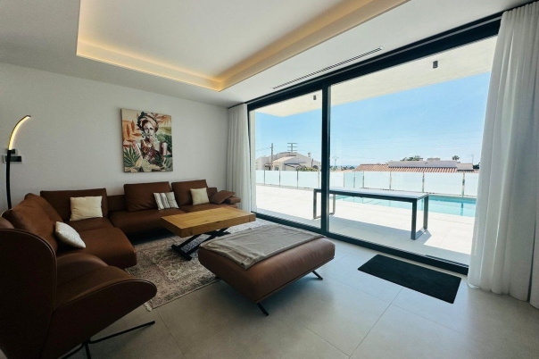 5 bed villa de lujo in Calpe / Calp