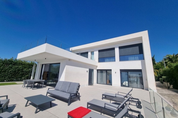 5 bed villa de lujo in Calpe / Calp