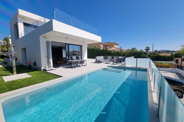 5 bed villa de lujo in Calpe / Calp