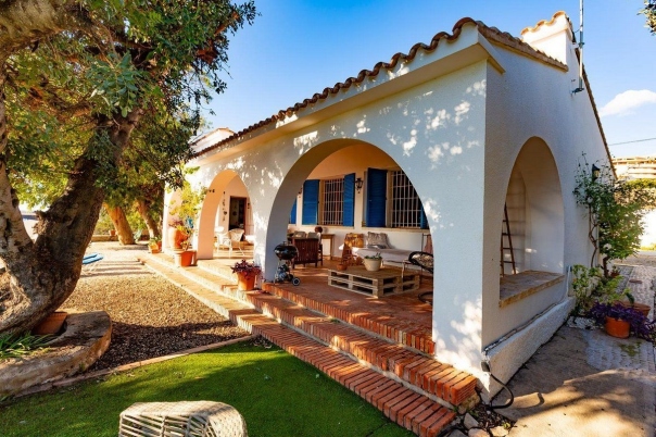 5 bed casa / chalet in Calpe / Calp